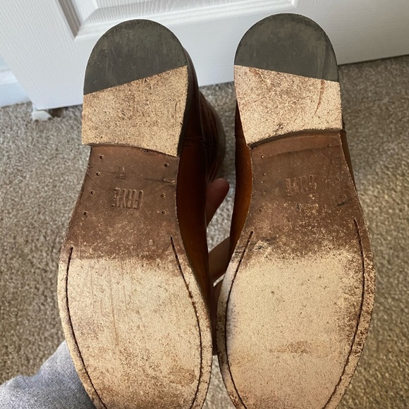 Frye Melissa Button 2 in Cognac - Picture 5 of 7